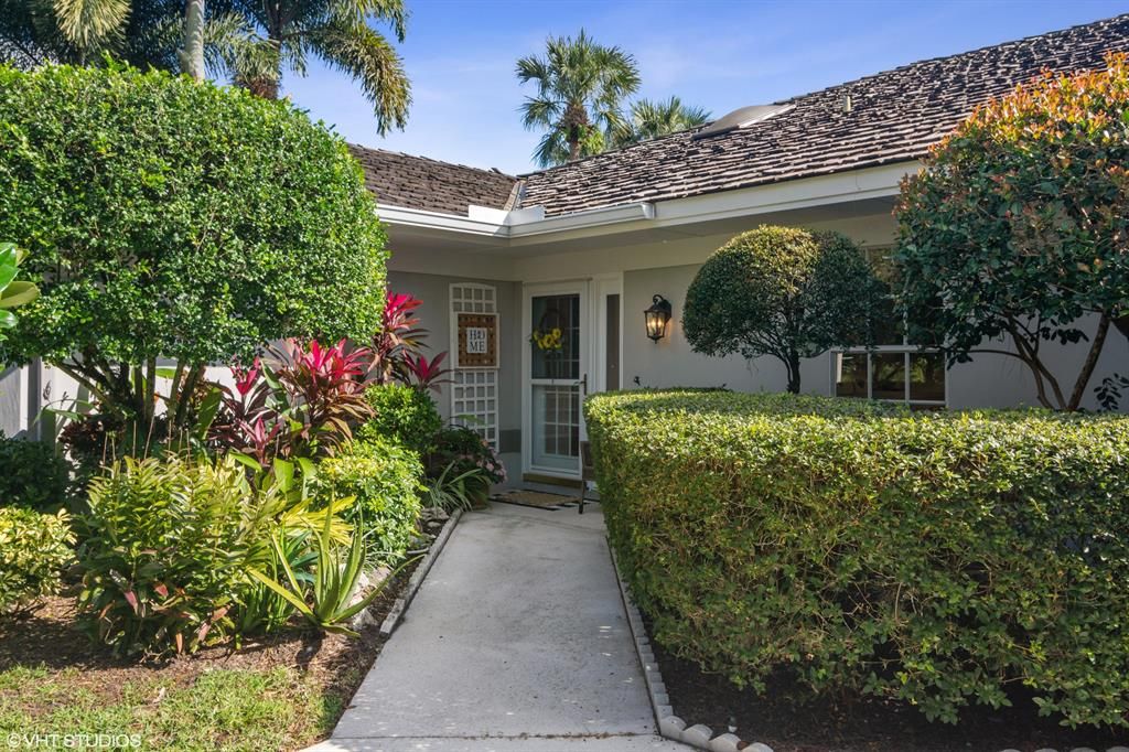 Photo of 7350 Pine Creek Way, Port Saint Lucie, FL 34986 (MLS # R10678114)