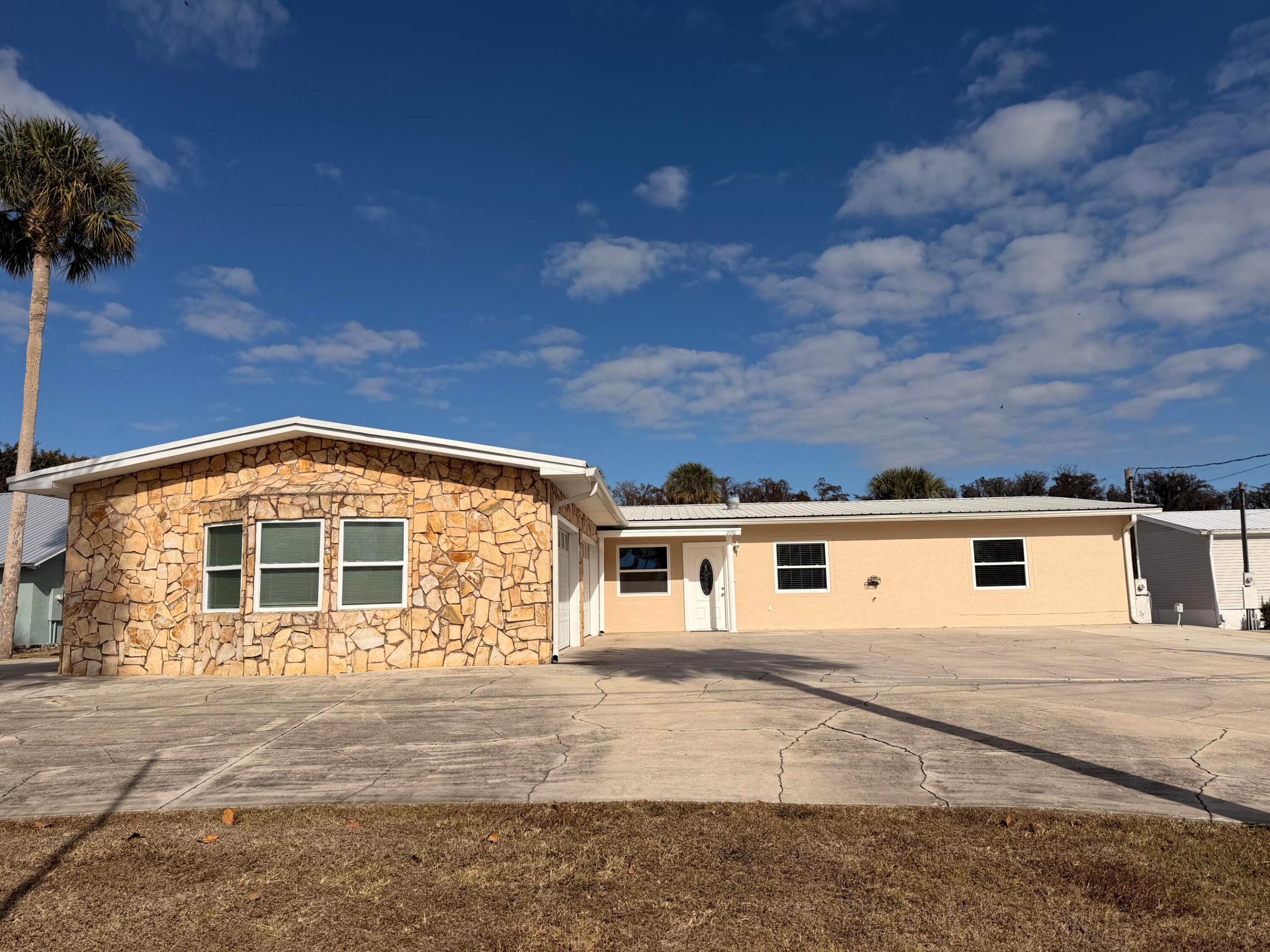 TAYLOR CREEK - Residential