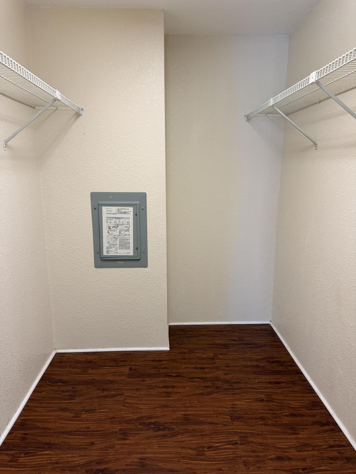 TAYLOR CREEK - Residential