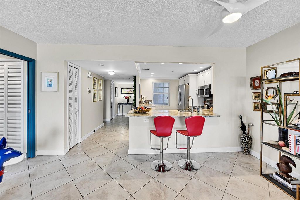 Photo of 605 Oaks Drive #701, Pompano Beach, FL 33069 (MLS # F10554733)