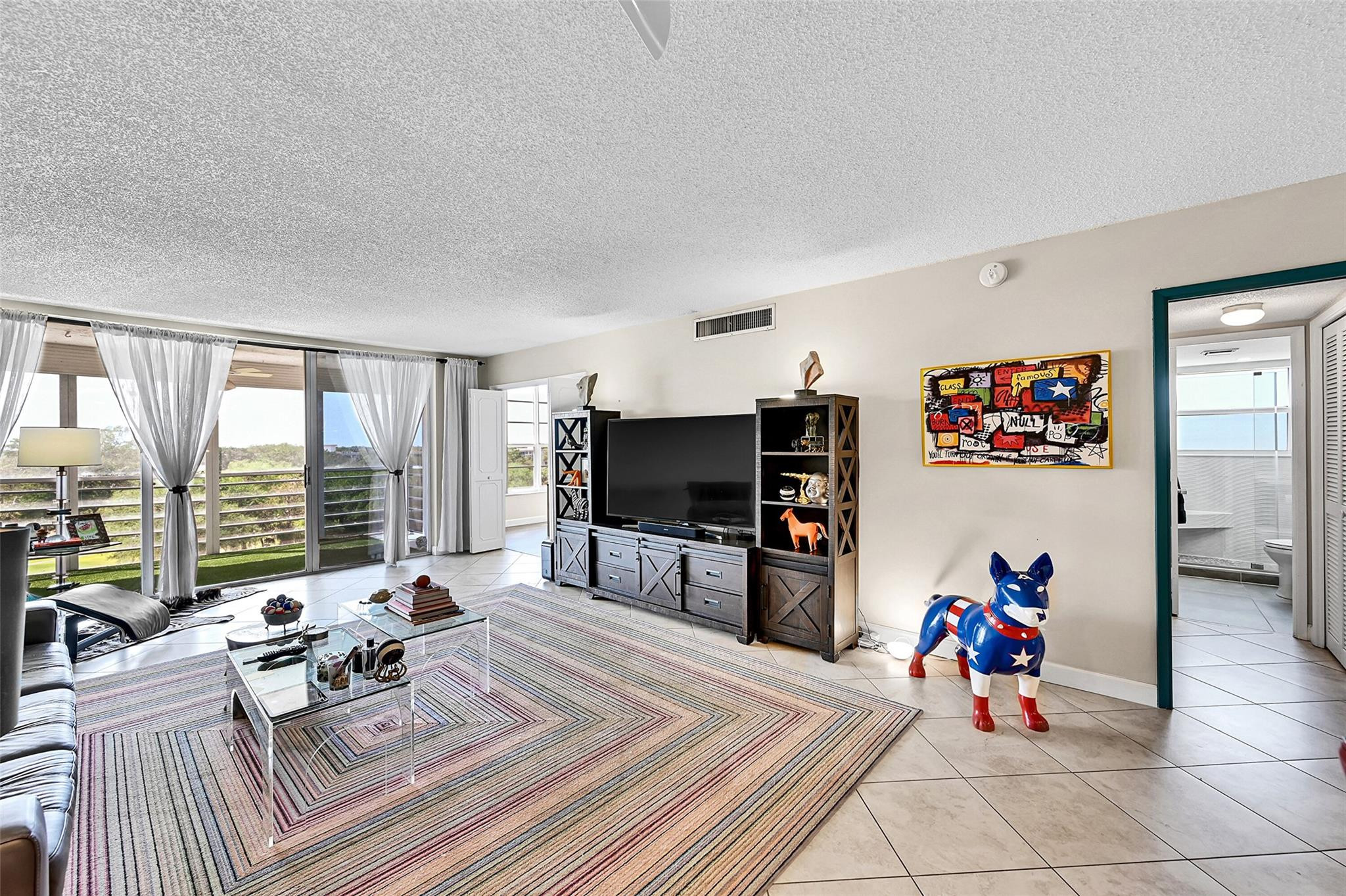 PALM-AIRE COUNTRY CLUB - Residential