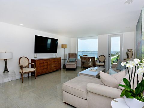 Condominium in Palm Beach FL 3450 Ocean Boulevard Blvd 4.jpg