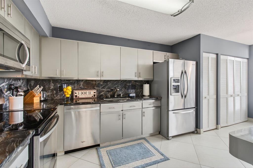 PROMENADE AT BOCA POINTE - Residential