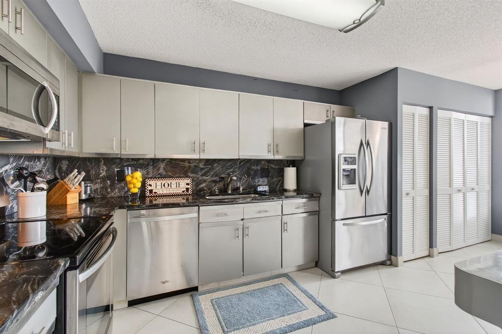 PROMENADE AT BOCA POINTE - Residential