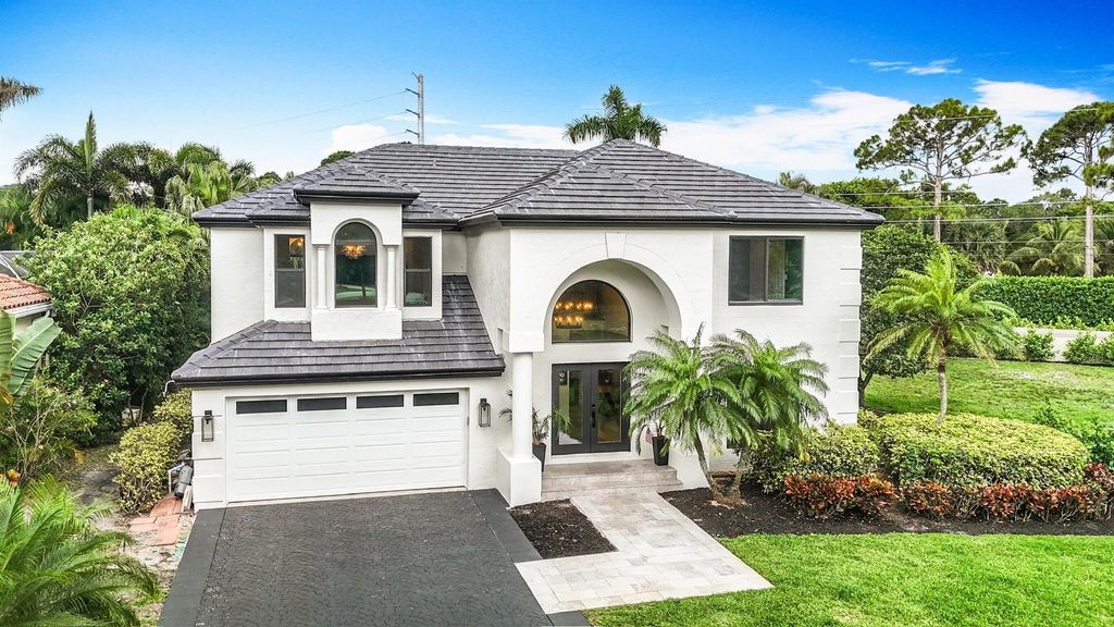 Photo of 6580 Sargasso Way, Jupiter, FL 33458 (MLS # R11080573)