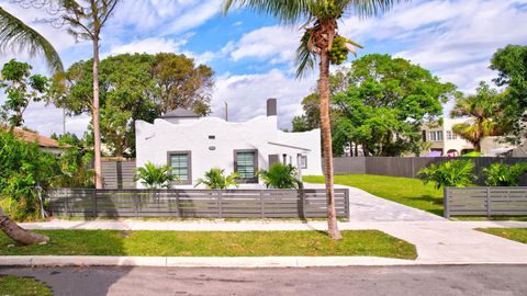 Single Family Residence in West Palm Beach FL 727 Fernwood Drive Dr.jpg