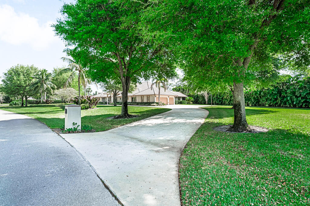 PINEWOOD OF WELLINGTON - Residential