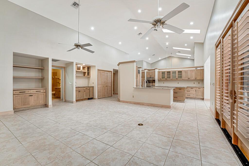 PINEWOOD OF WELLINGTON - Residential