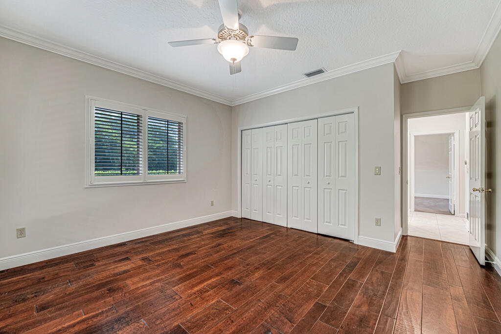 PINEWOOD OF WELLINGTON - Residential