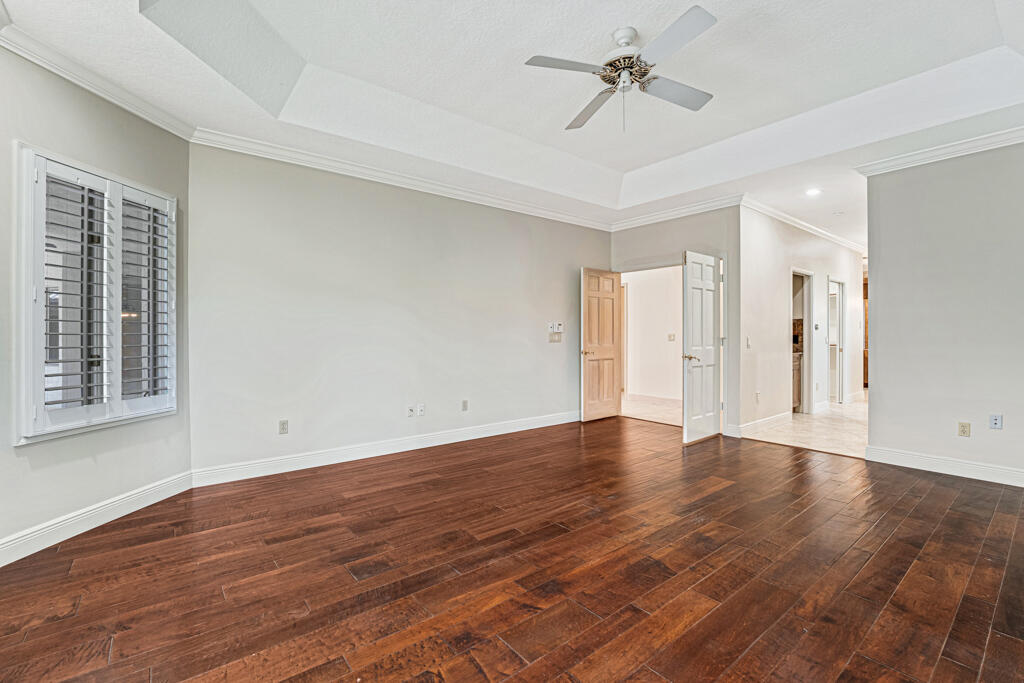 PINEWOOD OF WELLINGTON - Residential