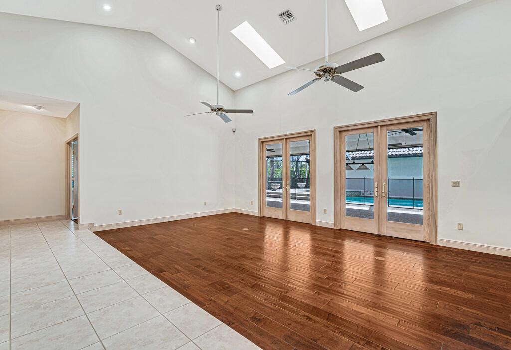 PINEWOOD OF WELLINGTON - Residential