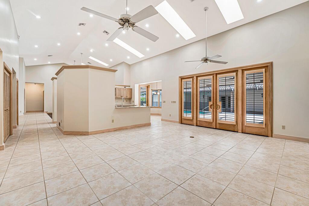 PINEWOOD OF WELLINGTON - Residential