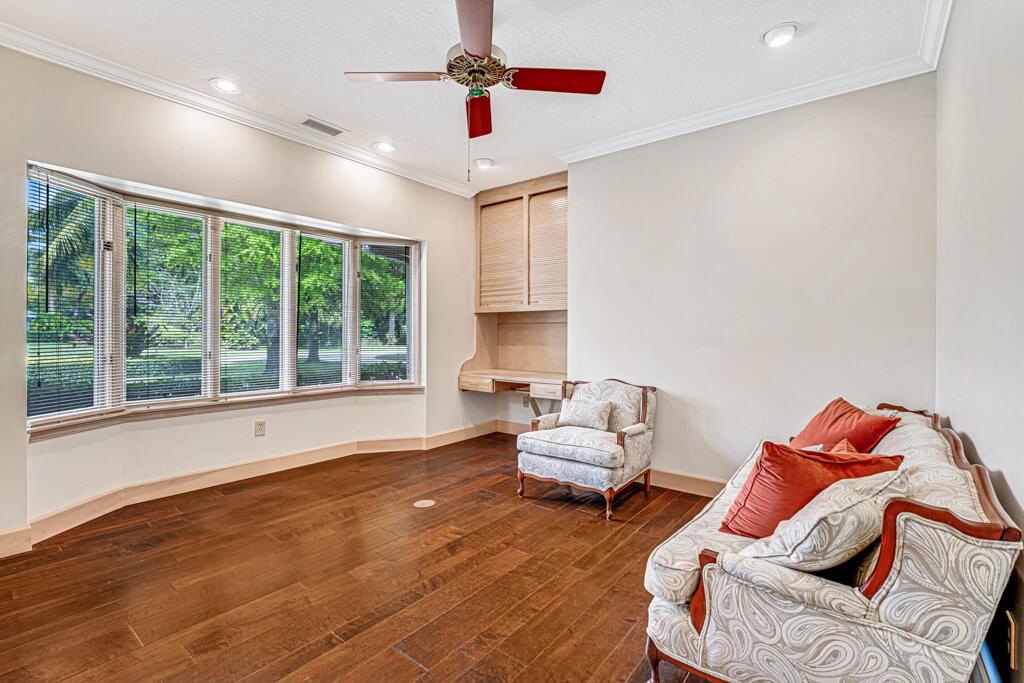 PINEWOOD OF WELLINGTON - Residential