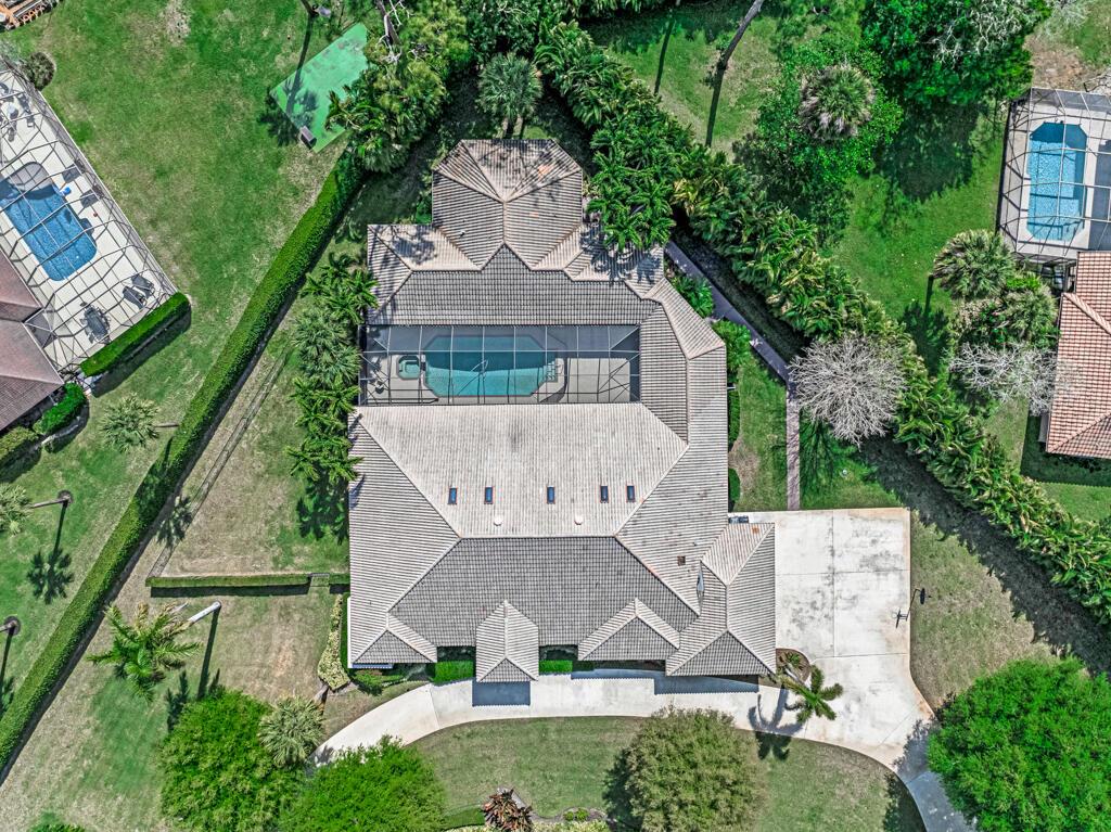 PINEWOOD OF WELLINGTON - Residential