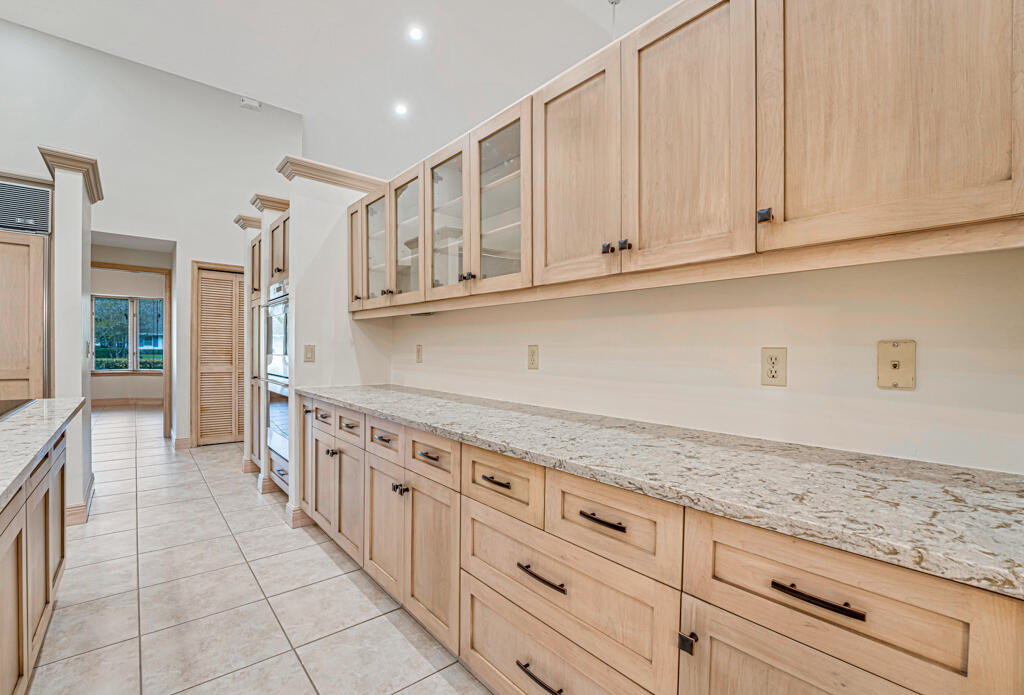 PINEWOOD OF WELLINGTON - Residential