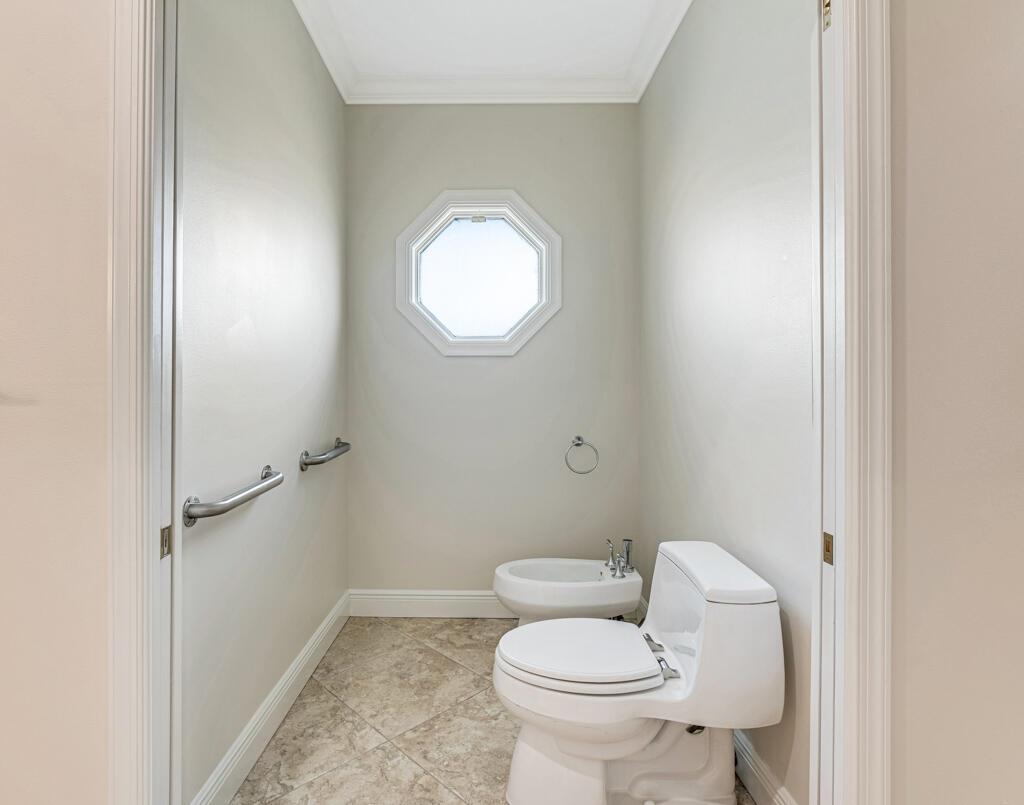 PINEWOOD OF WELLINGTON - Residential