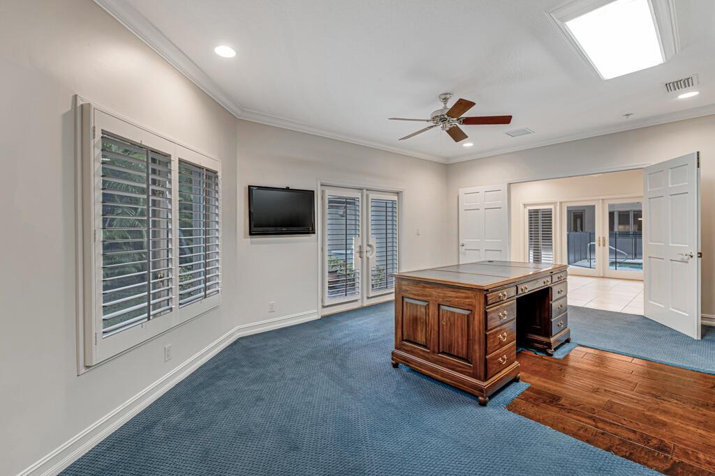 PINEWOOD OF WELLINGTON - Residential