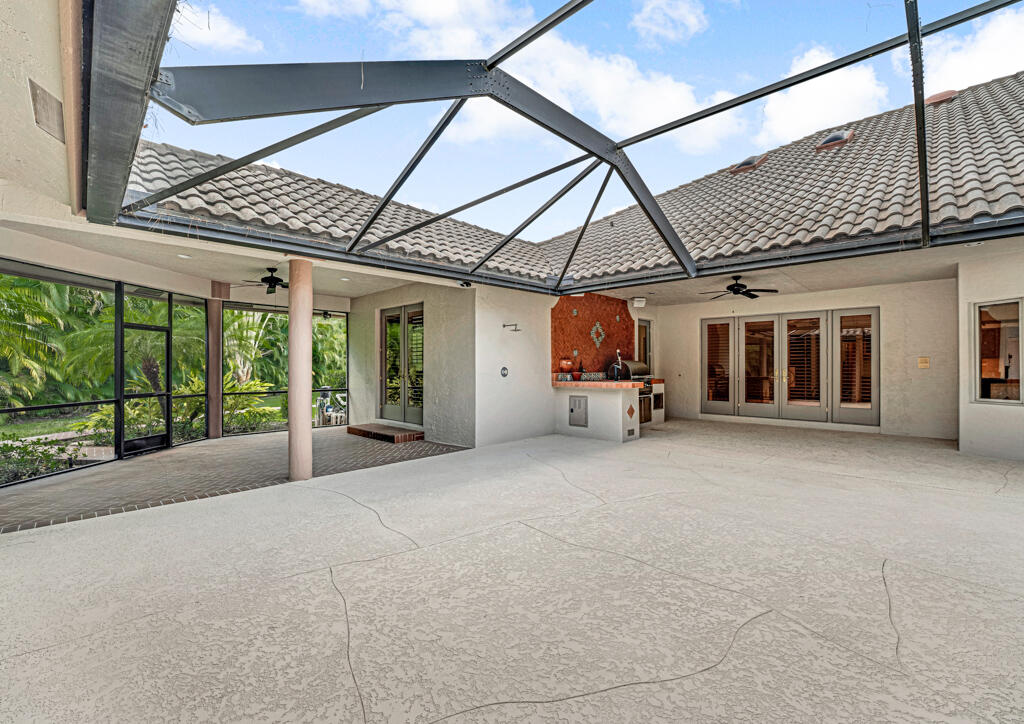 PINEWOOD OF WELLINGTON - Residential