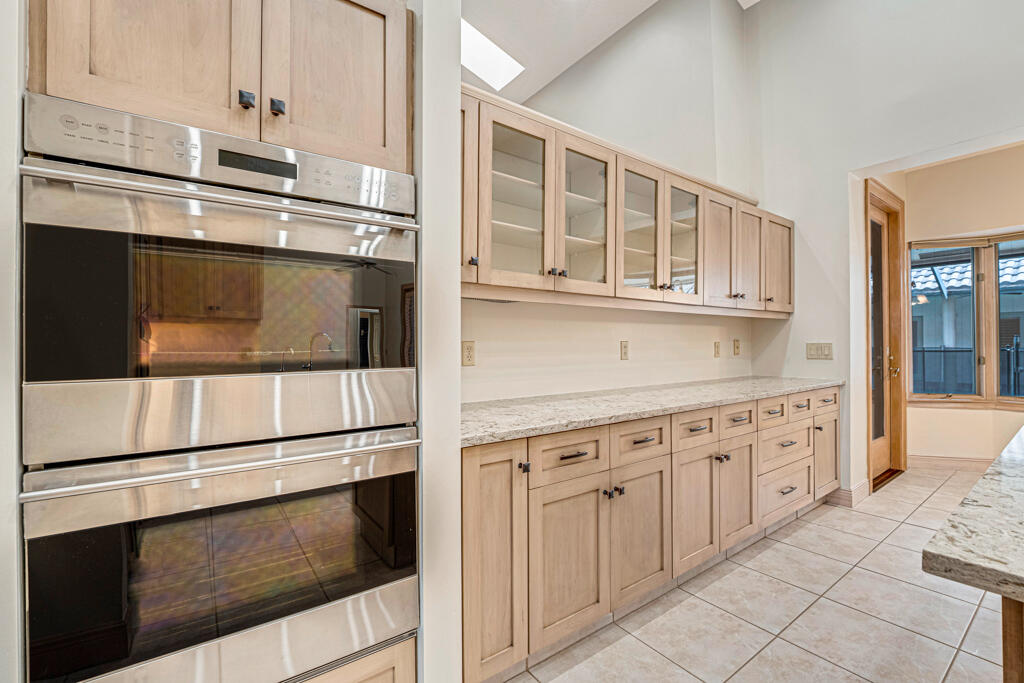 PINEWOOD OF WELLINGTON - Residential