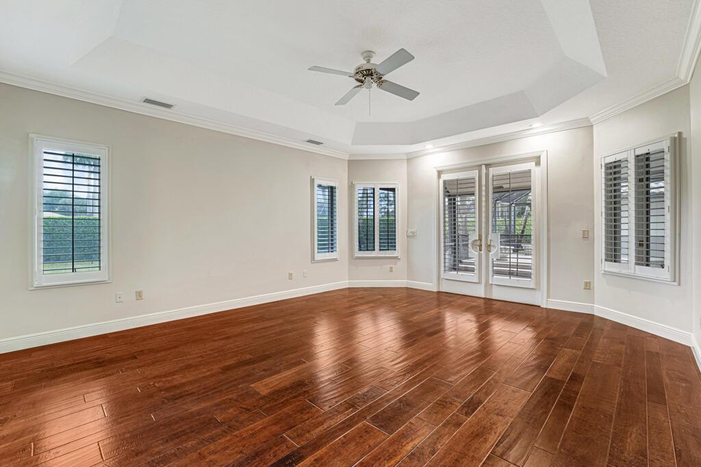 PINEWOOD OF WELLINGTON - Residential