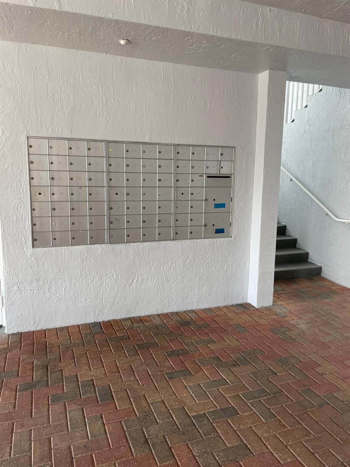 CAPTIVA F - Residential