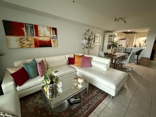 CAPTIVA F - Residential