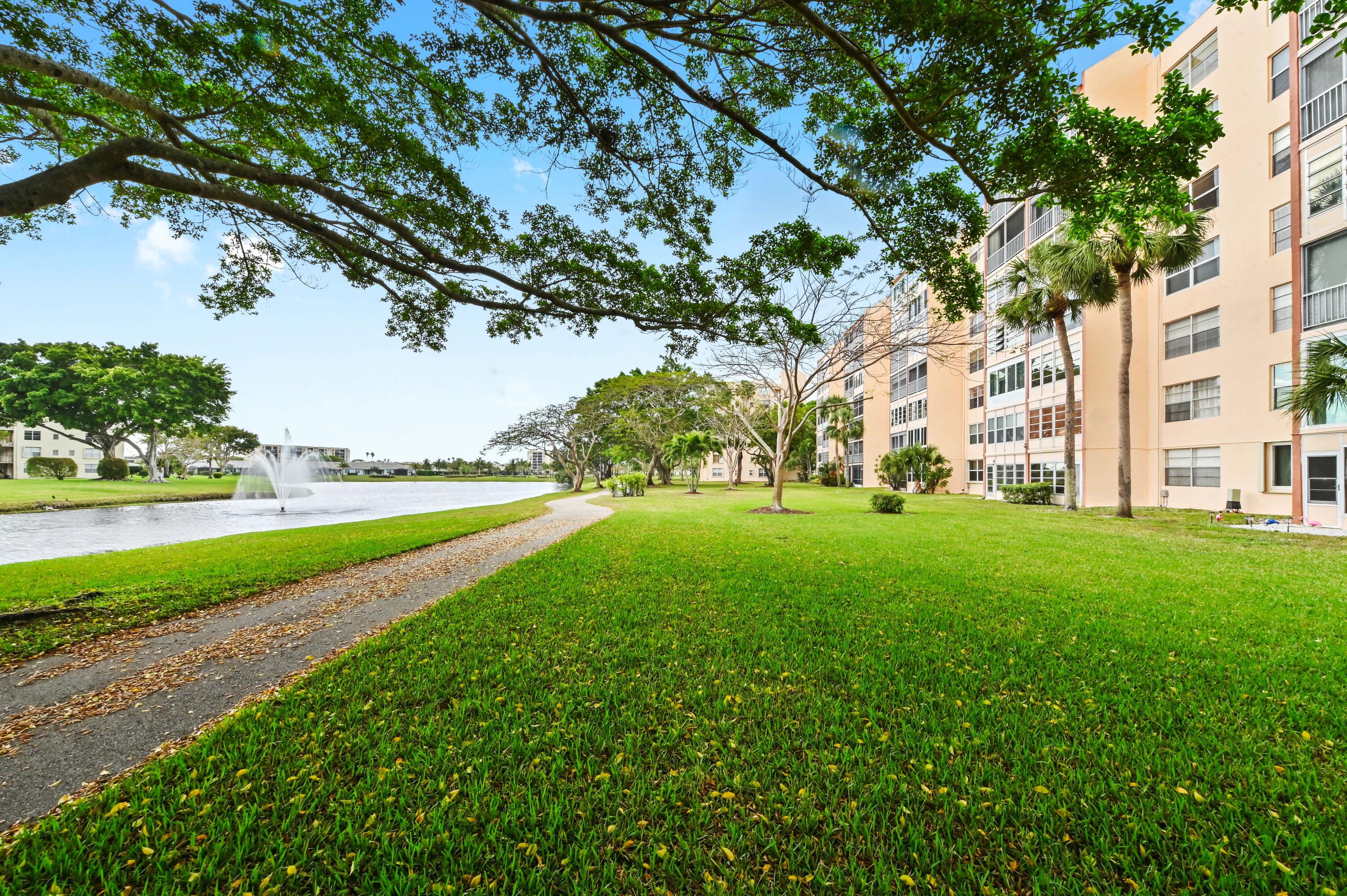 VILLAGES OF ORIOLE BONAIRE - Residential