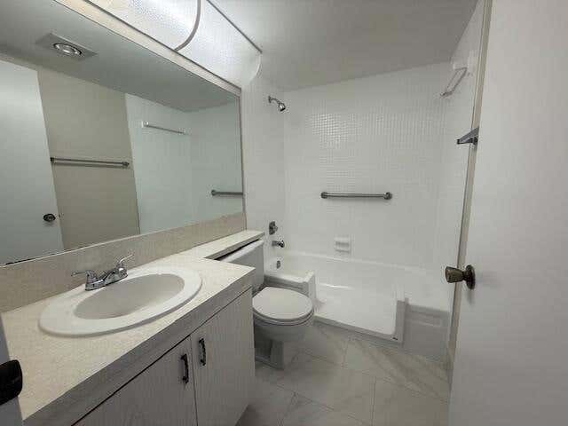 Photo of 4078 E Exeter E #E, Boca Raton, FL 33434 (MLS # B26040570)