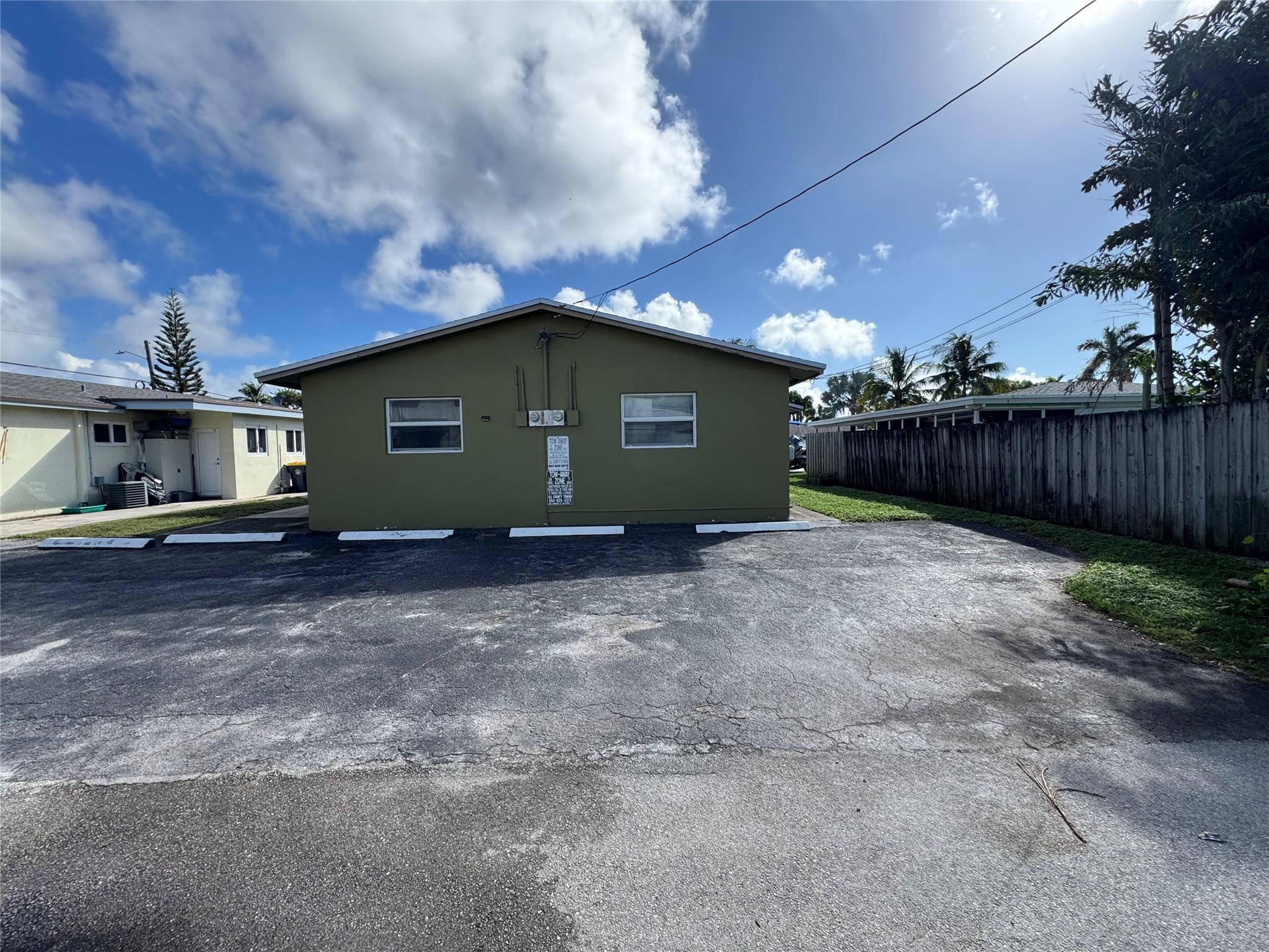 Dania Beach East - Residential Lease