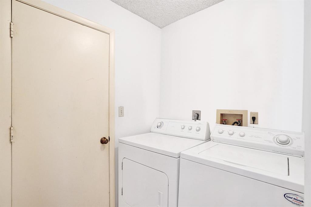 COUNTRY LANDING - Residential