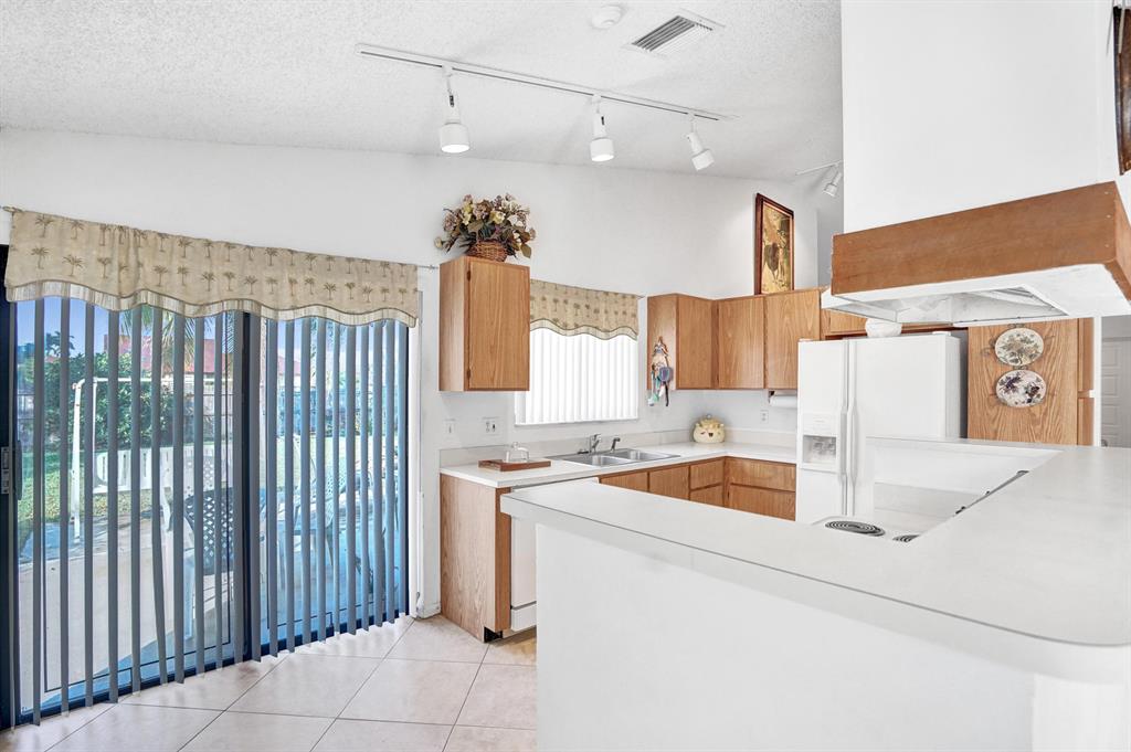 COUNTRY LANDING - Residential