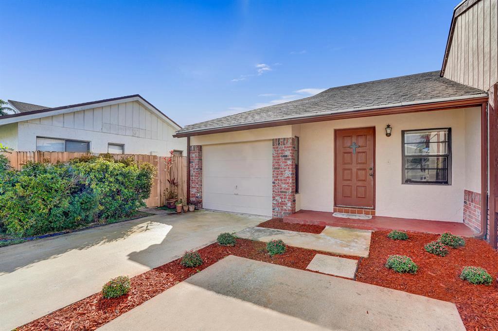 COUNTRY LANDING - Residential