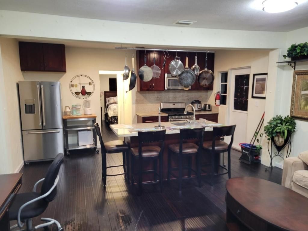 Photo of 714 N Federal Highway #1, Lake Worth Beach, FL 33460 (MLS # R11143536)