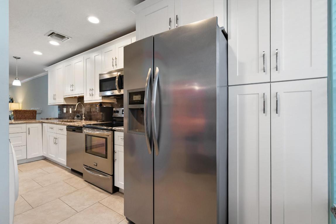 PINES OF DELRAY NORTH CONDO - Residential