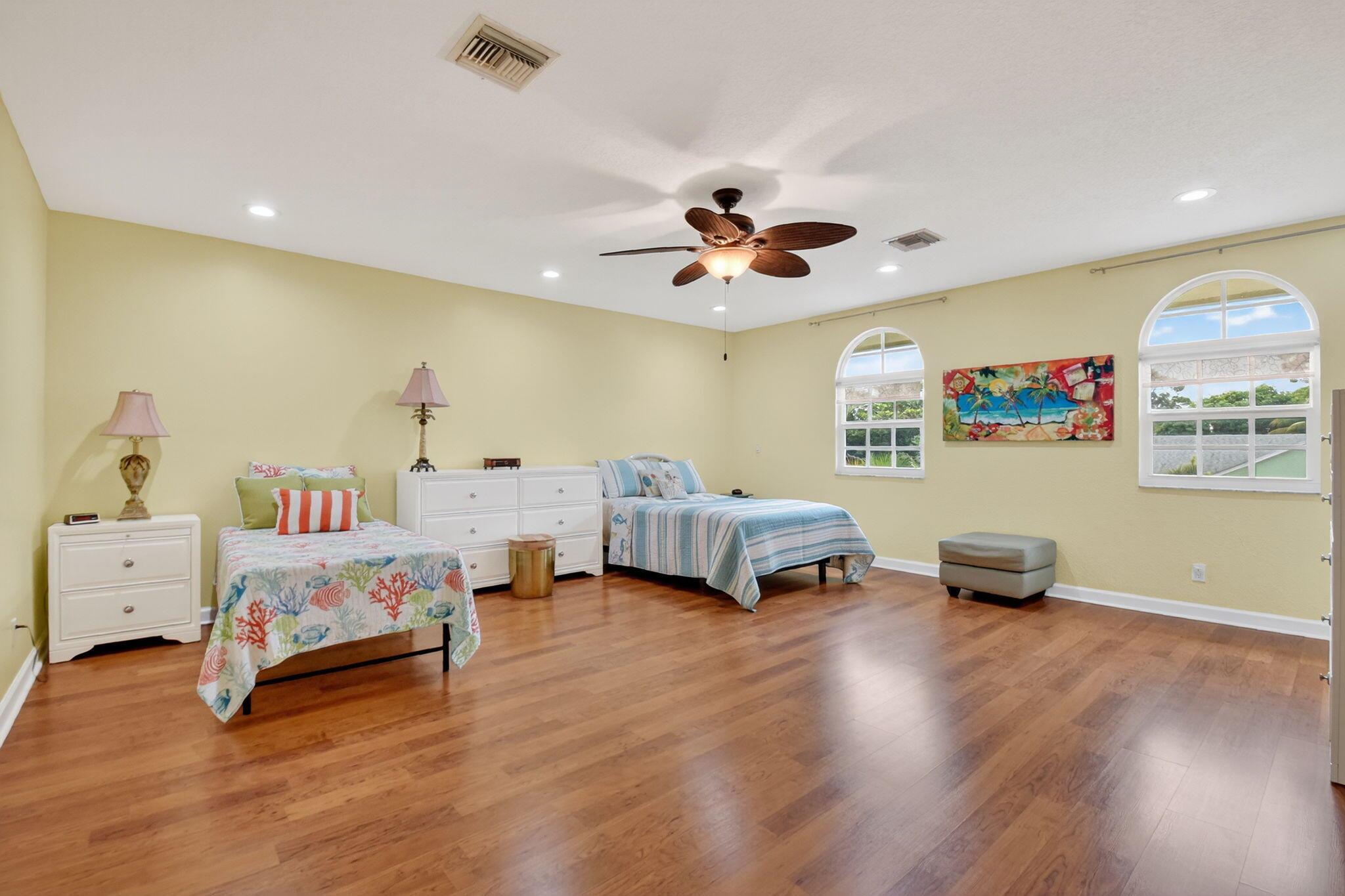 SUNFLOWER DELRAY - Residential Income