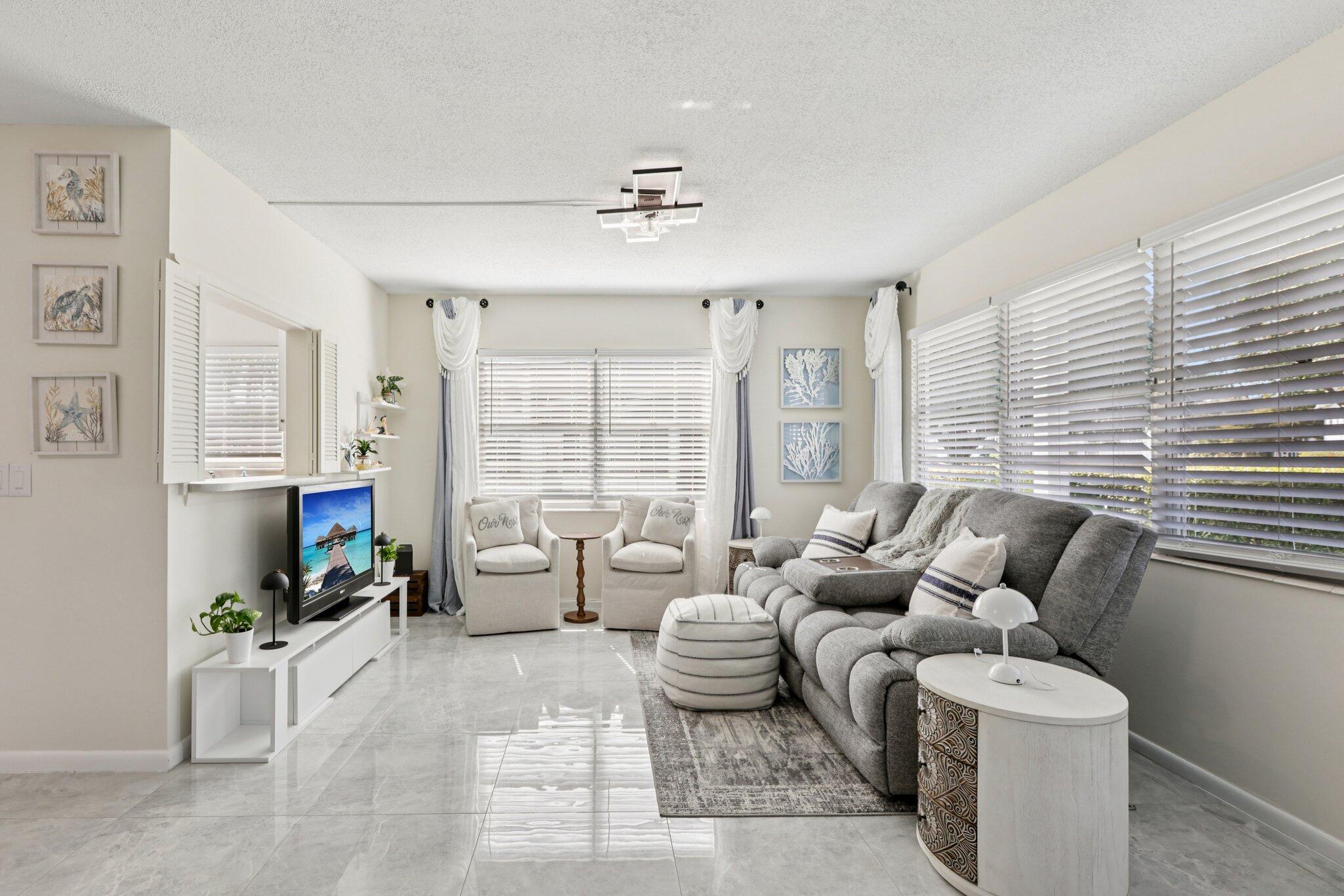 OAKRIDGE J CONDO - Residential