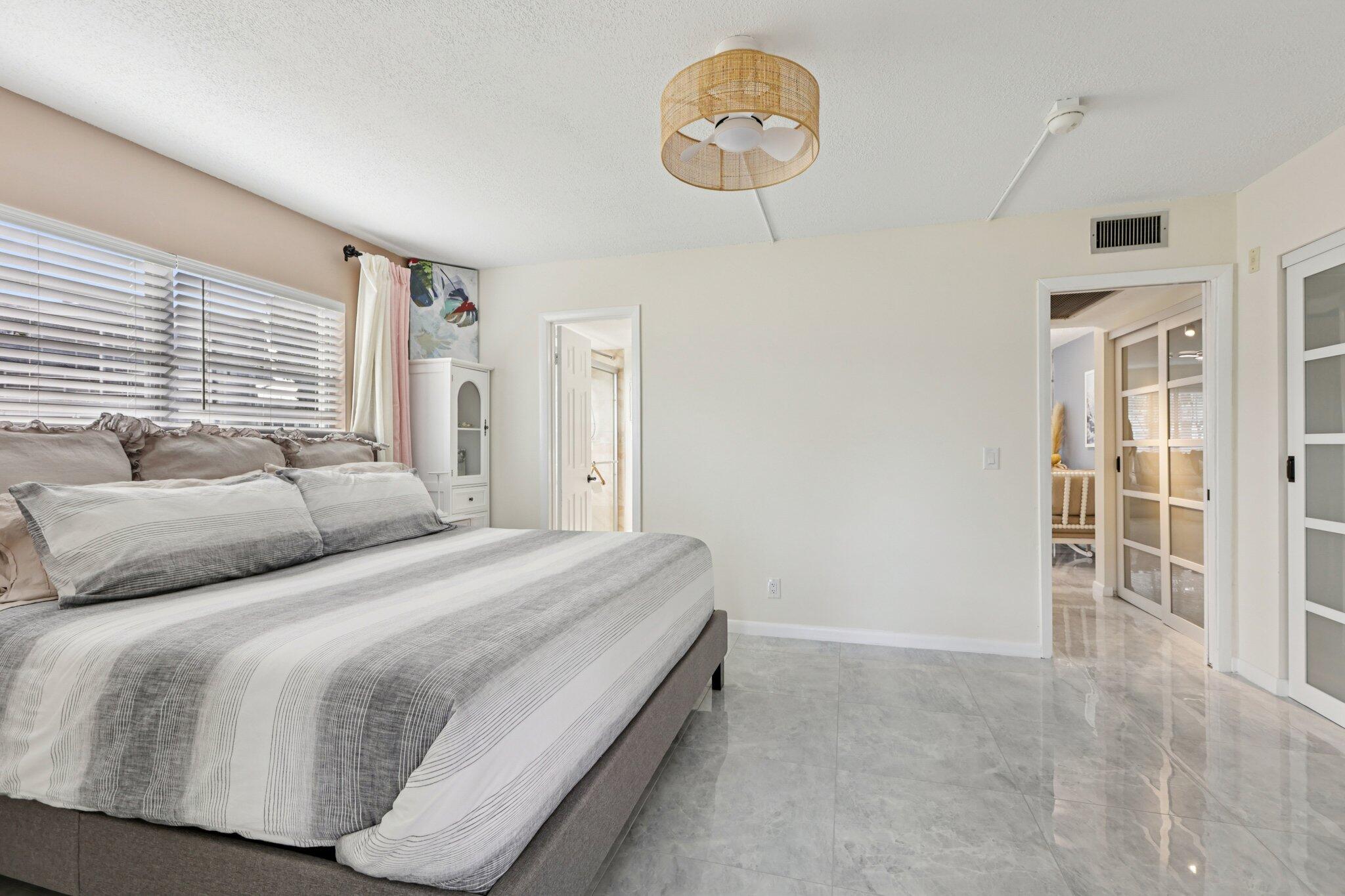 OAKRIDGE J CONDO - Residential