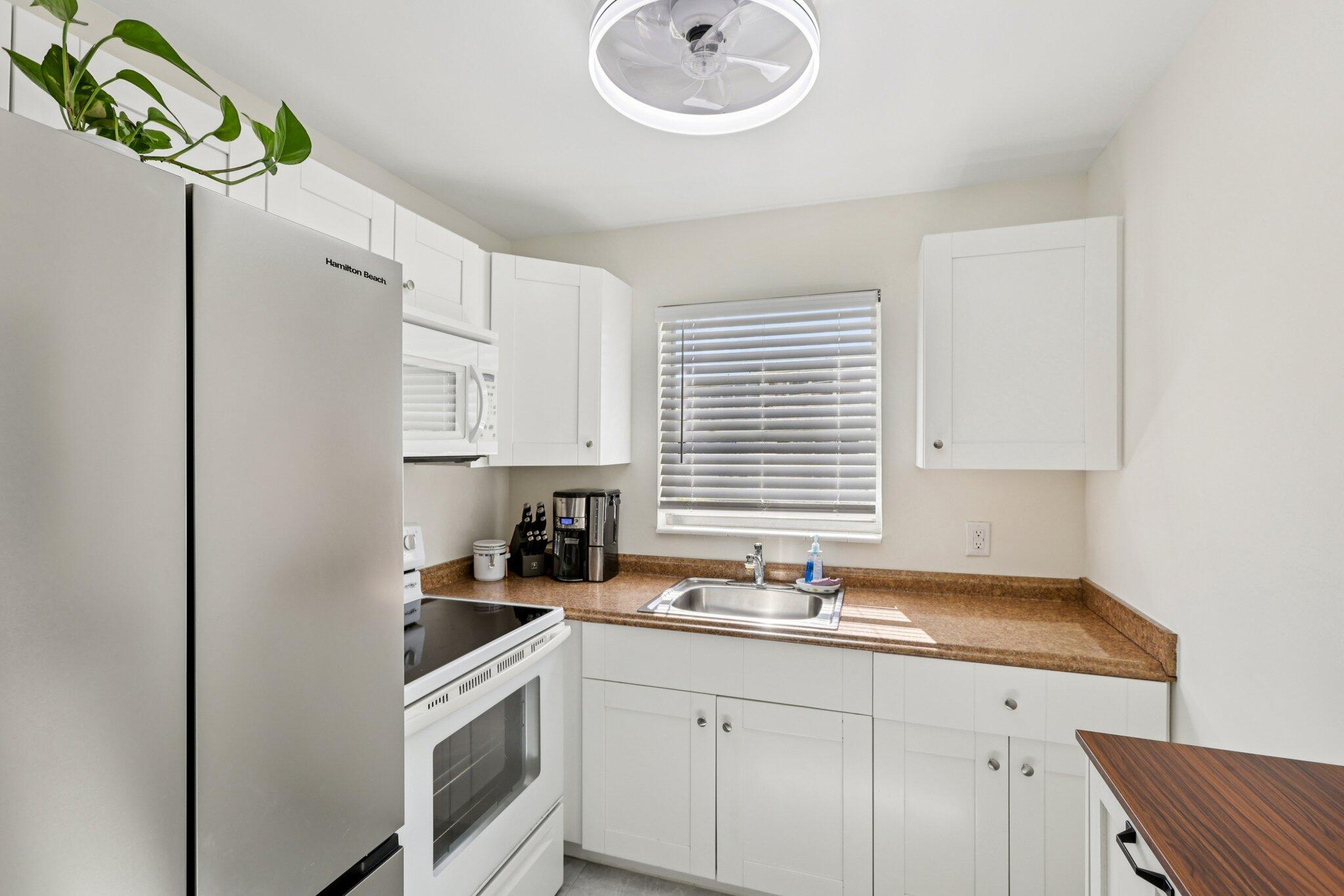 OAKRIDGE J CONDO - Residential