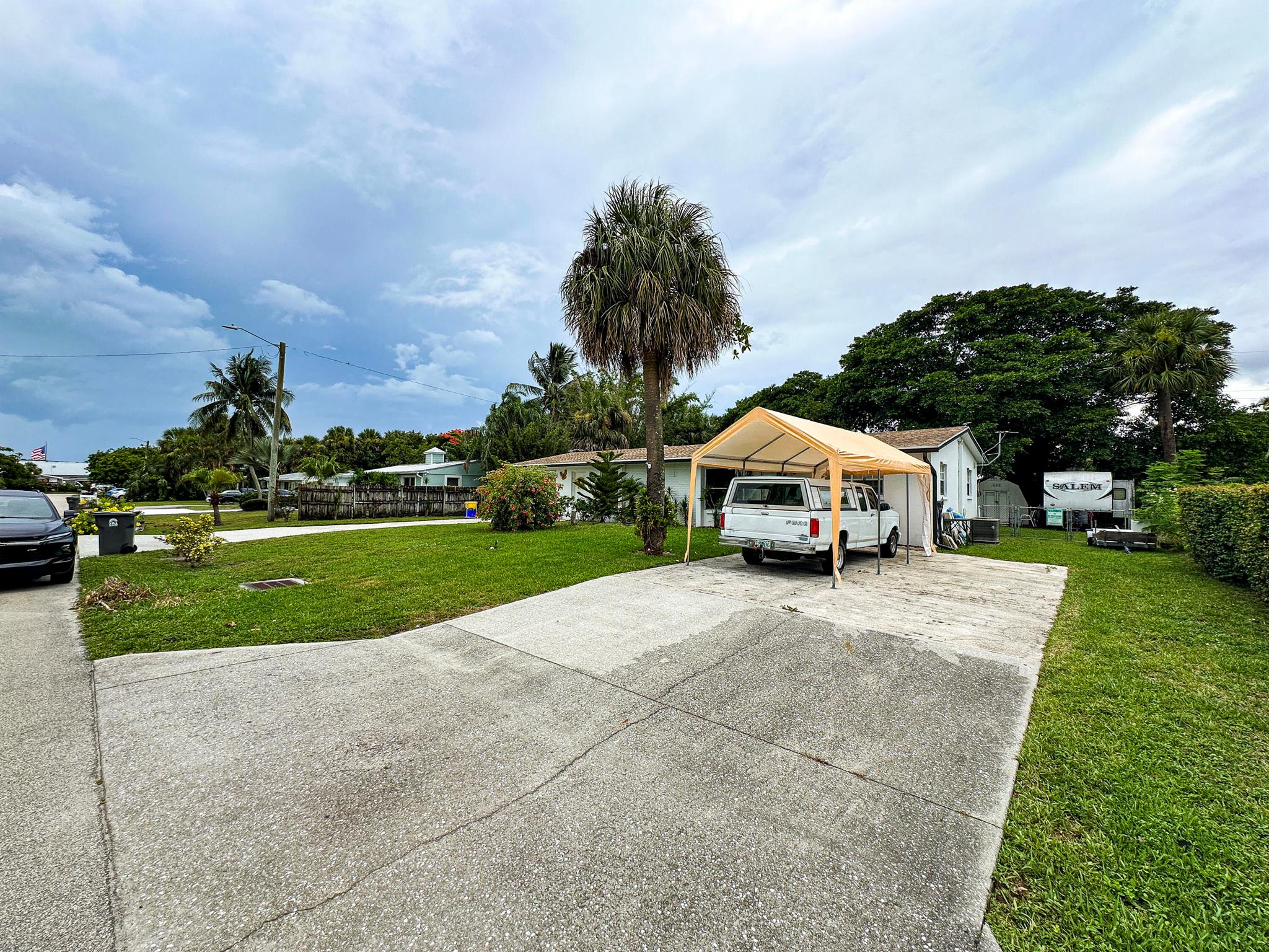 View photos, virtual tours, details... 9209 Sun Court