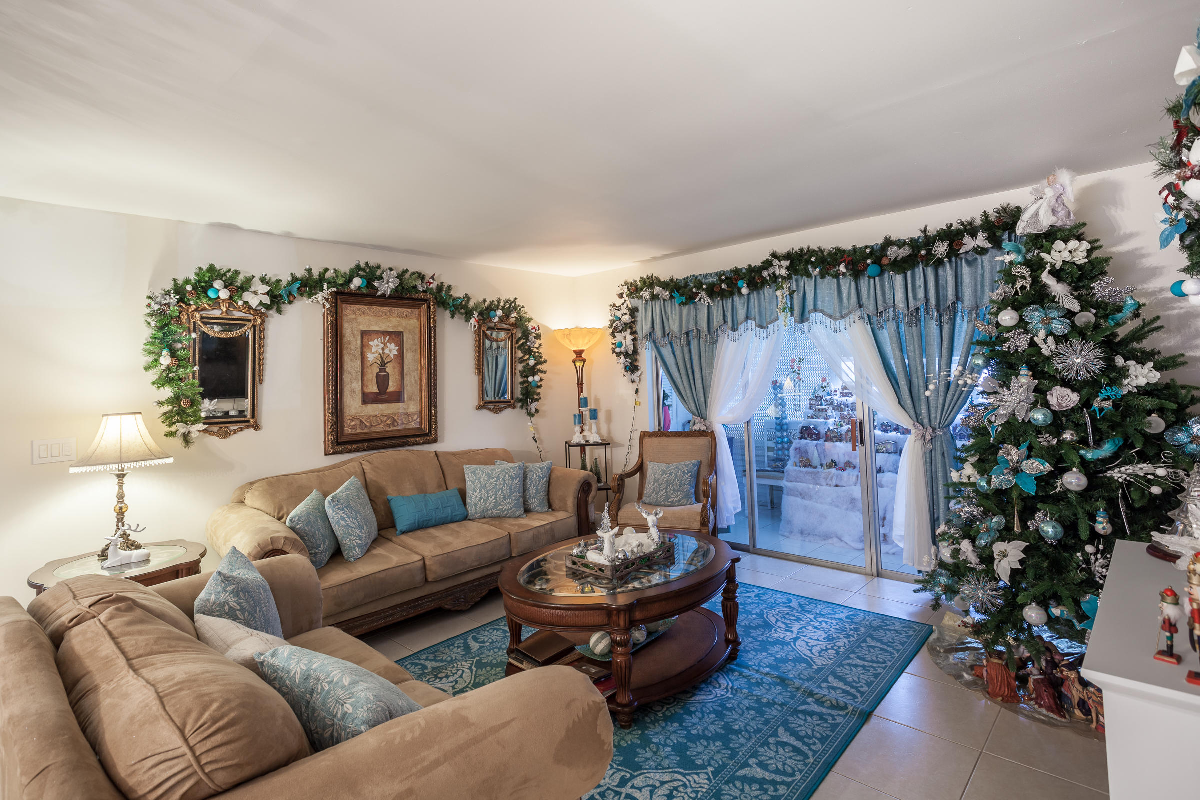 LAKESIDE VILLAGE CONDO 10 - Residential