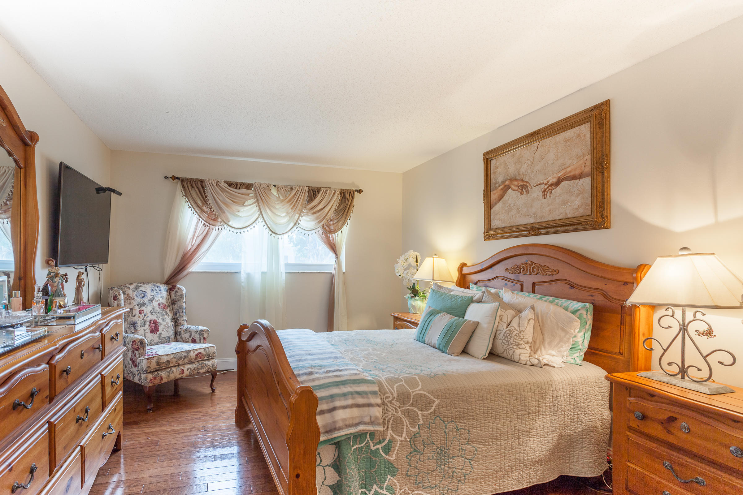 LAKESIDE VILLAGE CONDO 10 - Residential