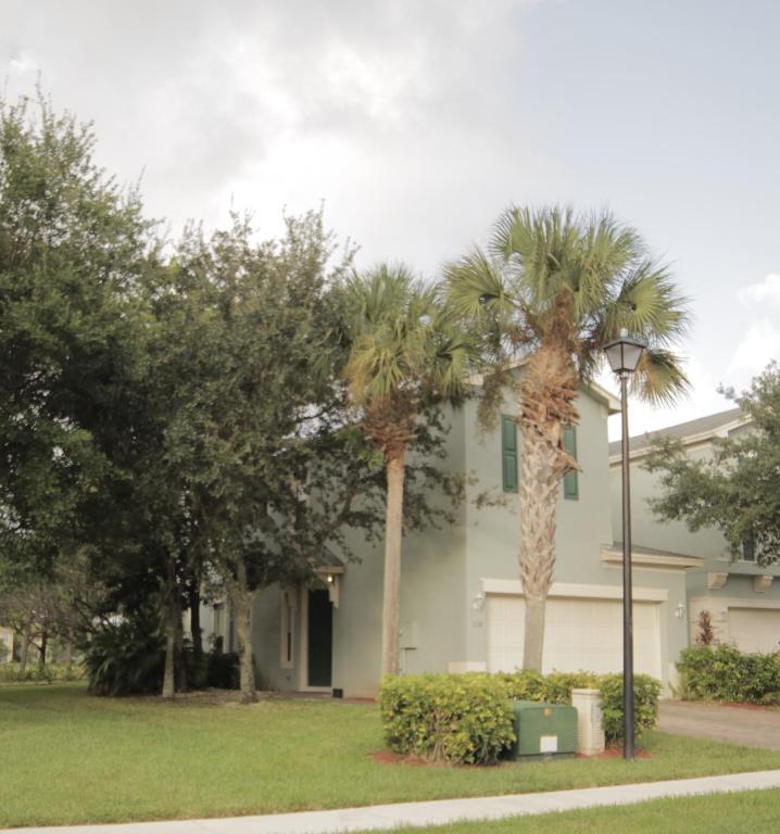 VICTORIA WOODS 3B - Residential