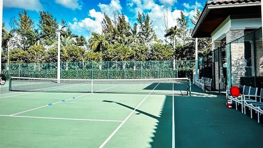 HIGHLAND AT PARK CENTRAL - Residential