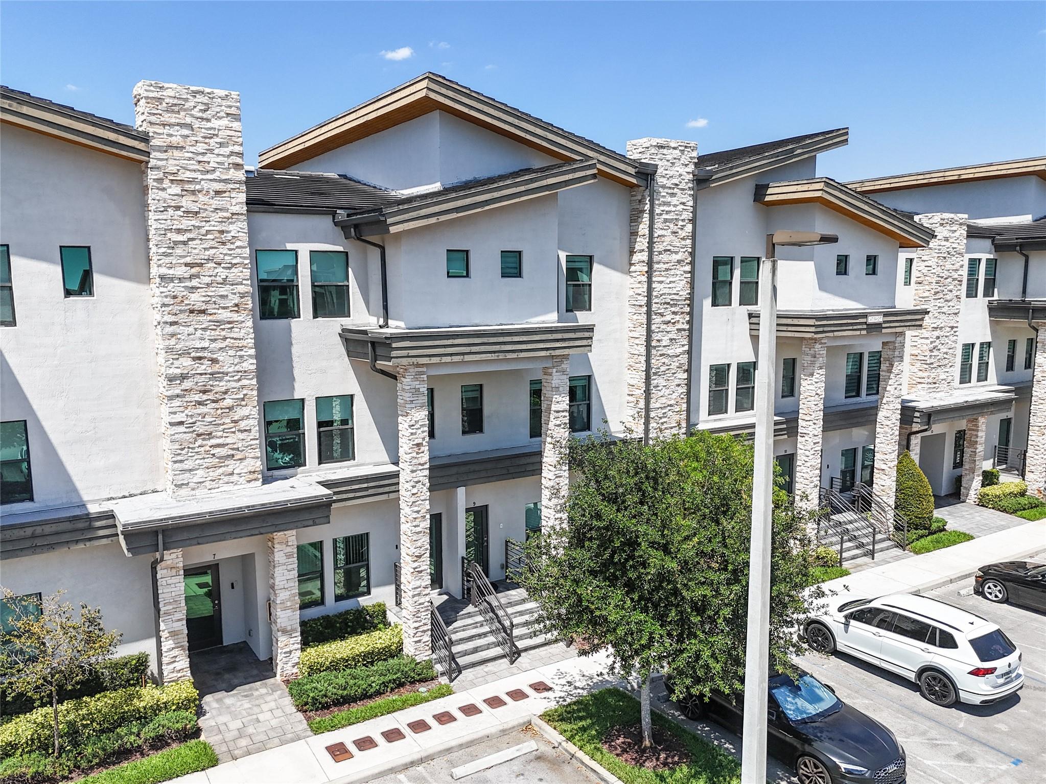 HIGHLAND AT PARK CENTRAL - Residential