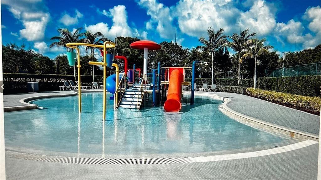 HIGHLAND AT PARK CENTRAL - Residential