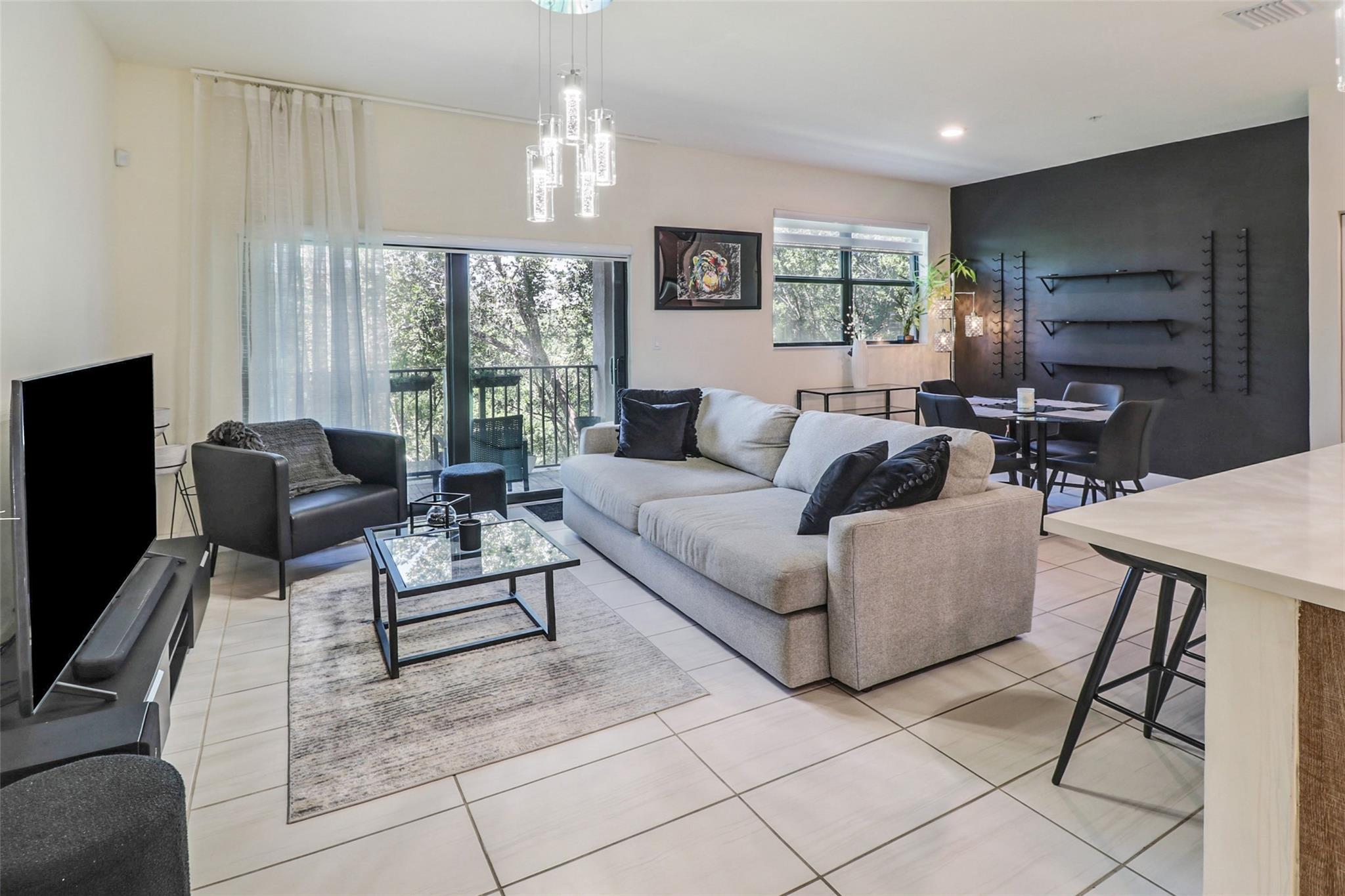 HIGHLAND AT PARK CENTRAL - Residential