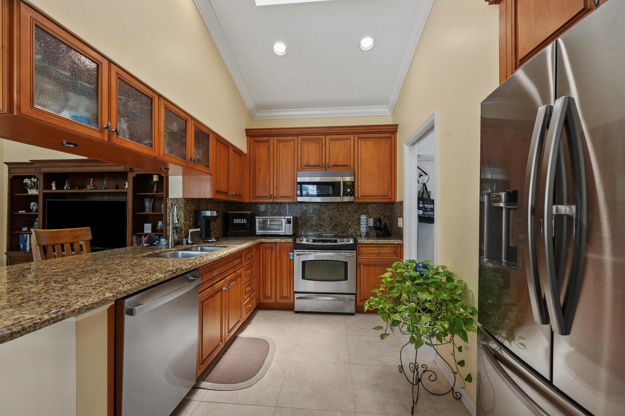 BRIDGEGATE SOUTH AT JONAT - Residential