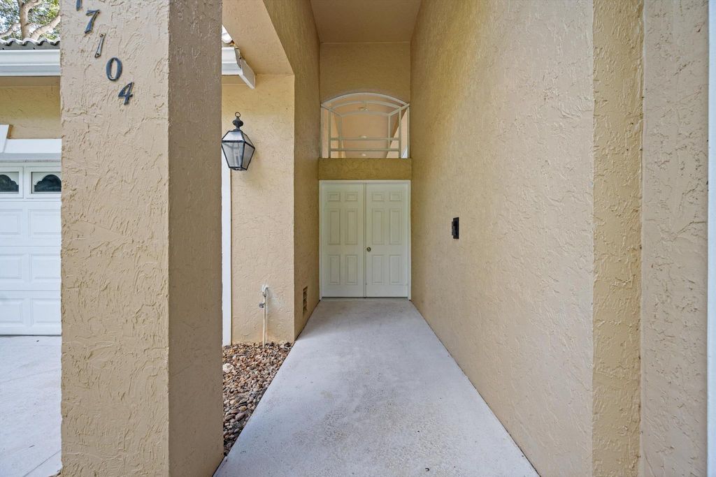 Photo of 17104 Crossgate Drive, Jupiter, FL 33477 (MLS # R11128448)