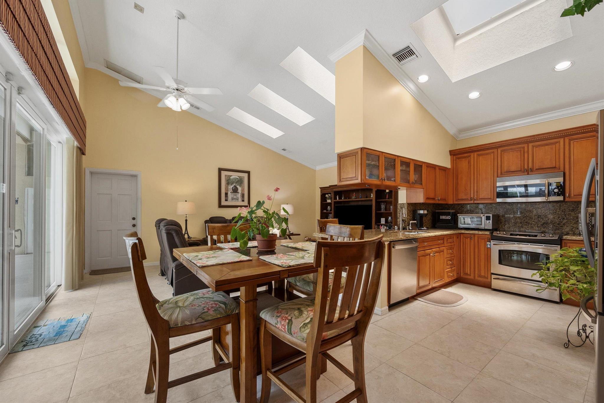 BRIDGEGATE SOUTH AT JONAT - Residential