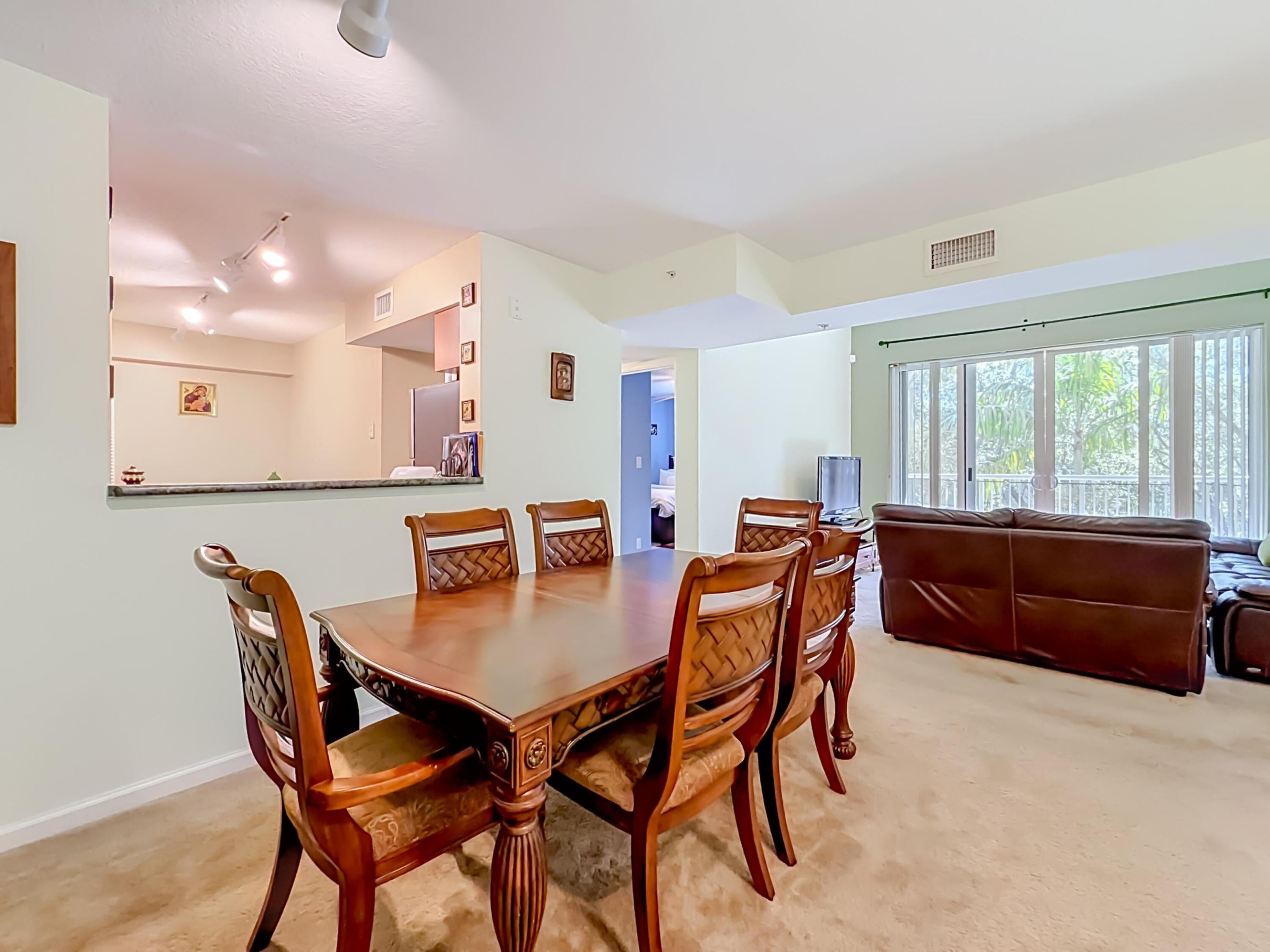 519 E Sheridan Street 4042